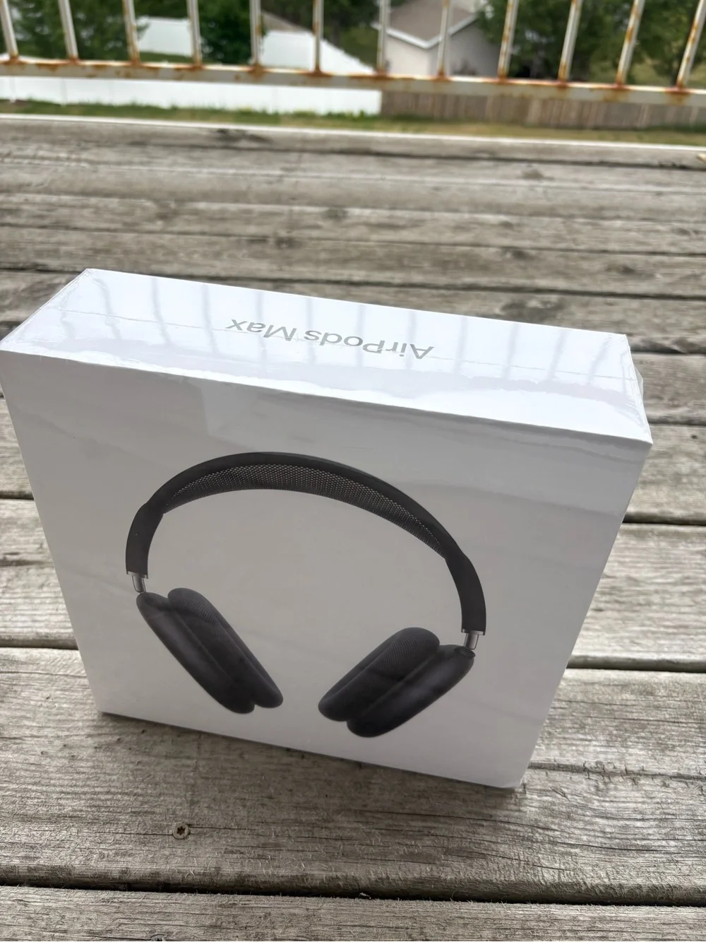 Apple Over‑Ear Headphones - Pink/Gold